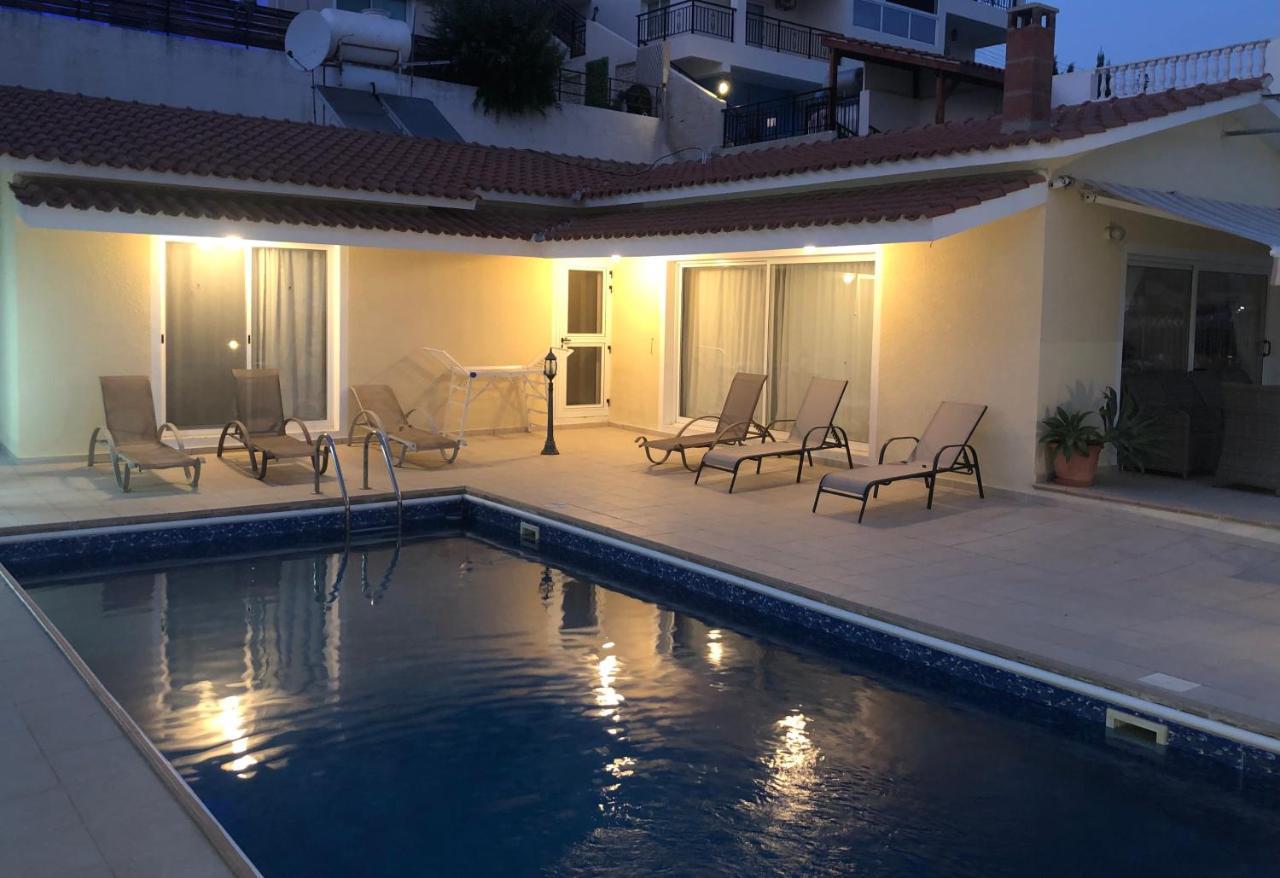 Peyia Palm Villa Paphos Exterior foto