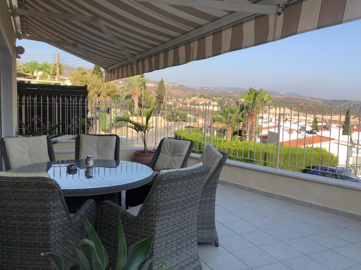 Peyia Palm Villa Paphos Exterior foto